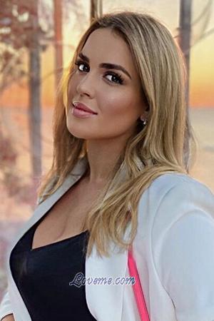 189151 - Dariya Age: 34 - Russia