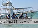 cartagena-women-boat-1104-40